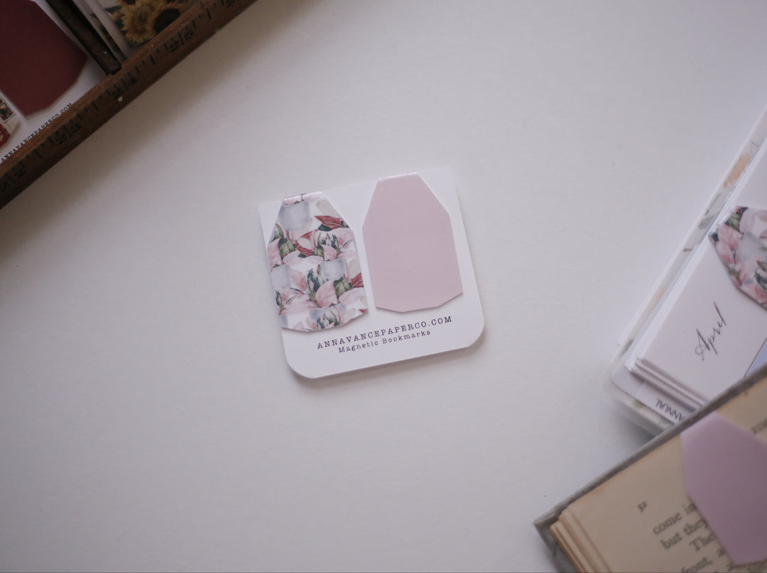 Blush & Plant | Magnetic Bookmarks Set